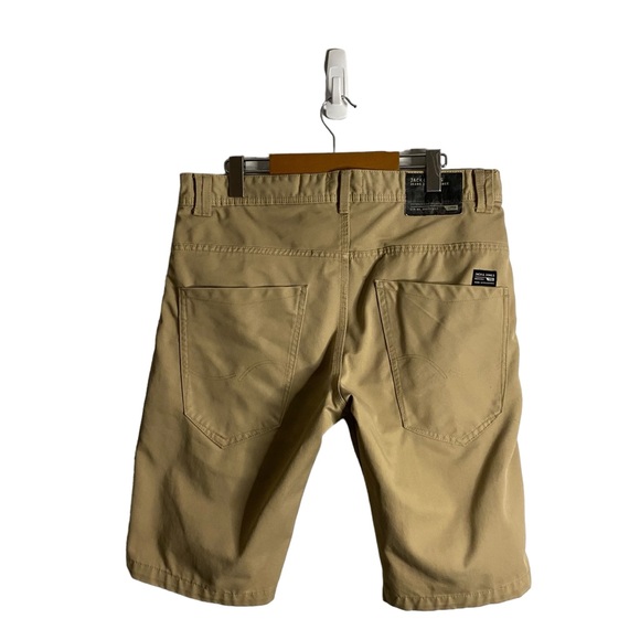 Jack & Jones Men's Tan Khaki Anti Fit Button Fly Shorts - Picture 8 of 12